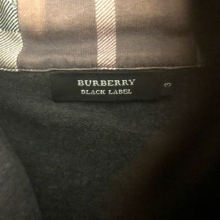 バーバリー(BURBERRY)の【期間限定値下げ】バーバーリー　パーカー(パーカー)