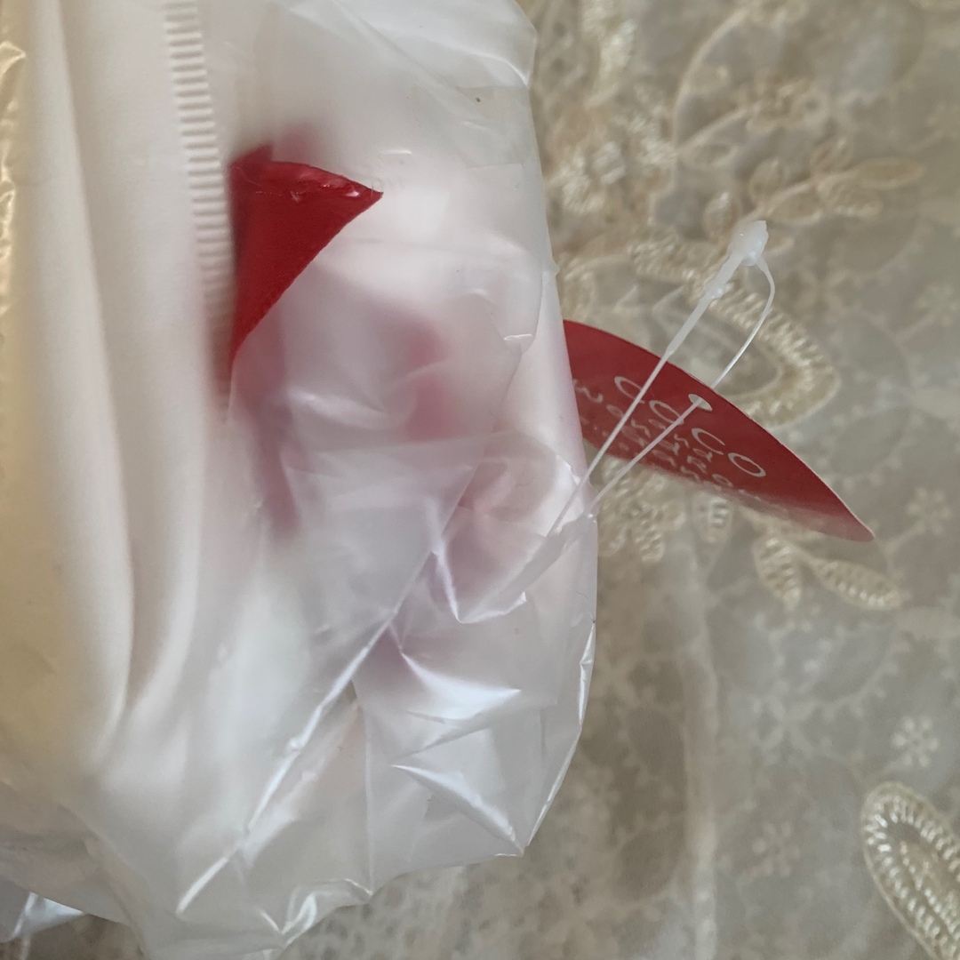 【新品】ココちゃん　COCOちゃん　ポーチ　ウィンドウポーチ　白 レディースのファッション小物(ポーチ)の商品写真