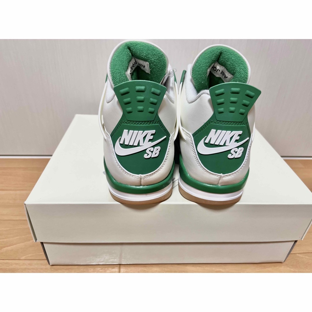 NIKE(ナイキ)のNike SB × Air Jordan 4 Pine Green メンズの靴/シューズ(スニーカー)の商品写真