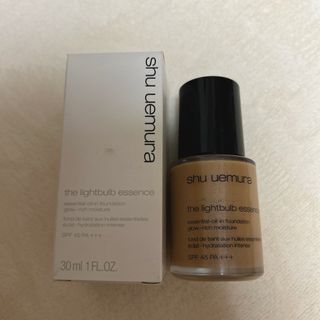 シュウウエムラ(shu uemura)のshu uemura ザ・ライトバルブ エッセンシャル オイル イン ファンデー(ファンデーション)