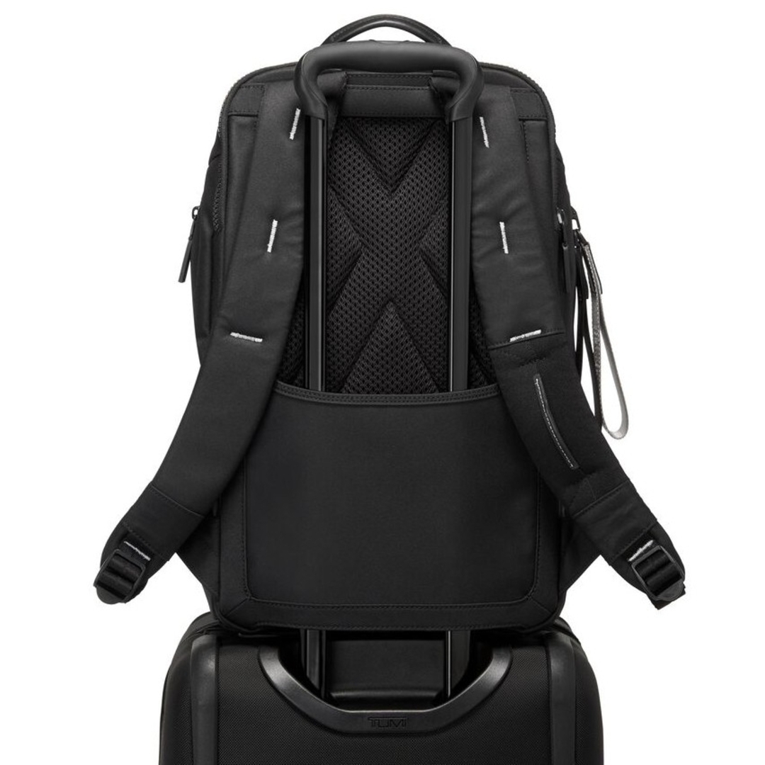 TUMI(トゥミ)のTUMI新品未使用タグ付き「フィンチ」バックパック最新ドット メンズのバッグ(ビジネスバッグ)の商品写真