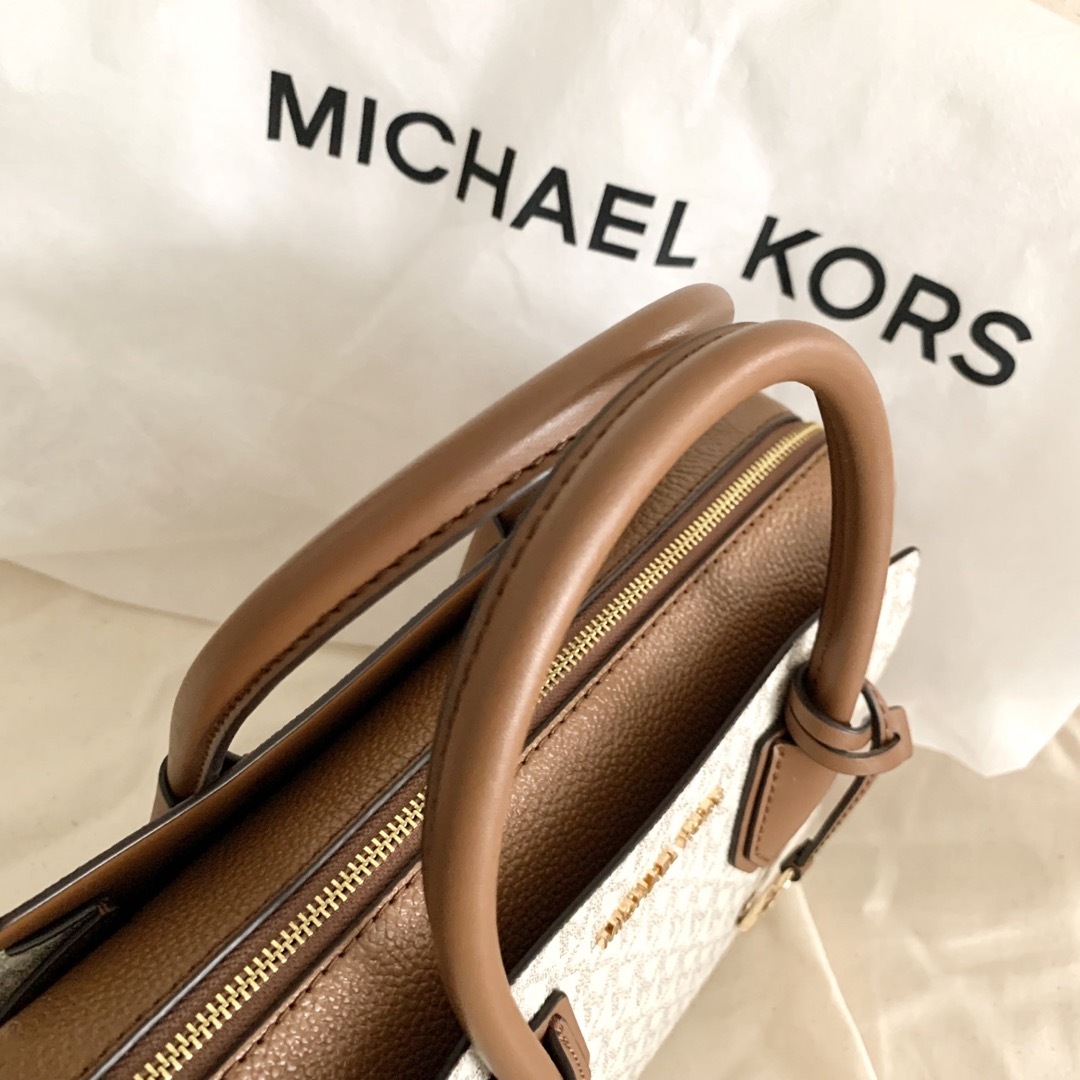 Michael Kors(マイケルコース)の新品未使用 マイケルコース 2way ショルダーバッグ ハンドバッグ バニラ レディースのバッグ(ショルダーバッグ)の商品写真