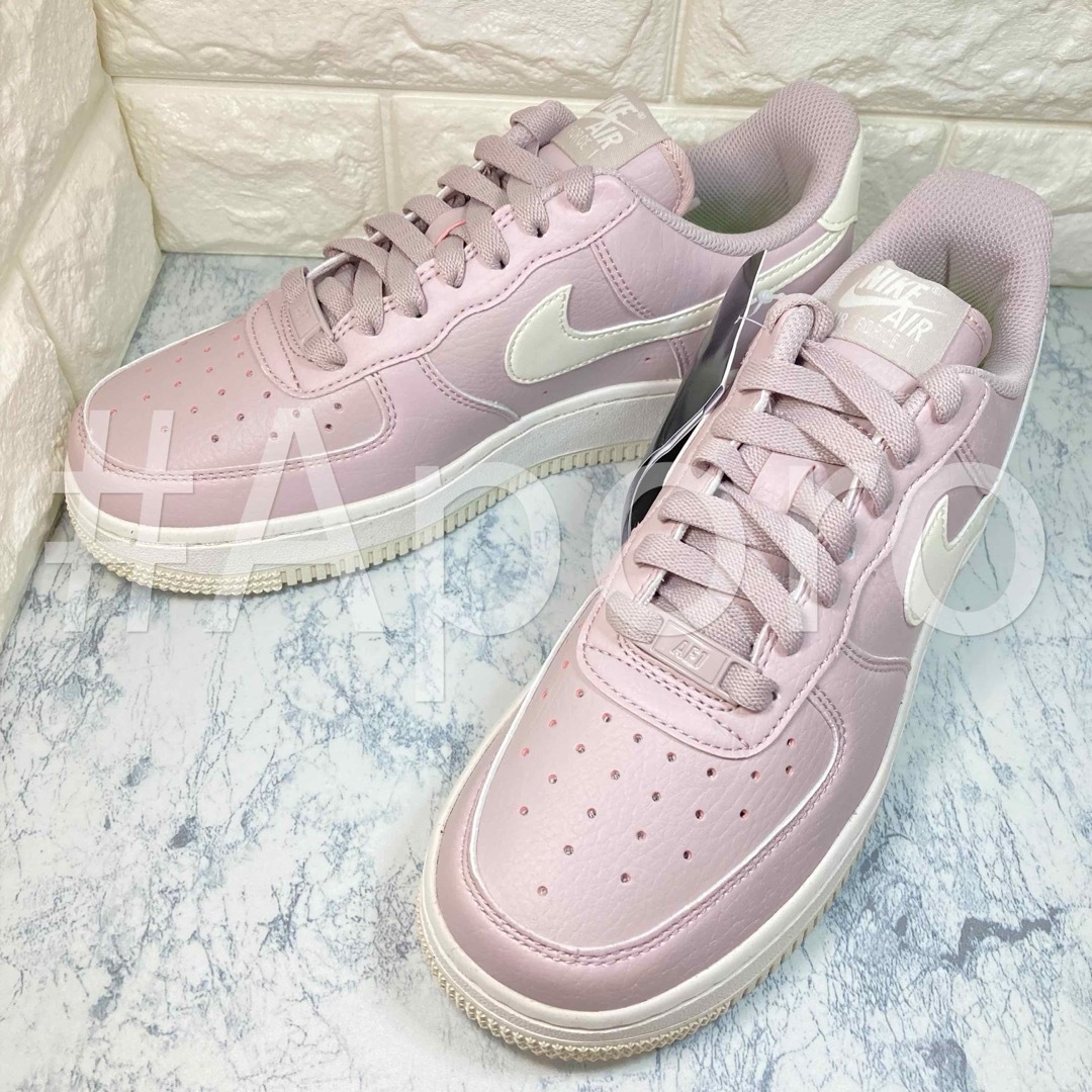 NIKE(ナイキ)のNIKE ナイキ AIR FORCE 1 エアフォース1 パステル ピンク 24 レディースの靴/シューズ(スニーカー)の商品写真