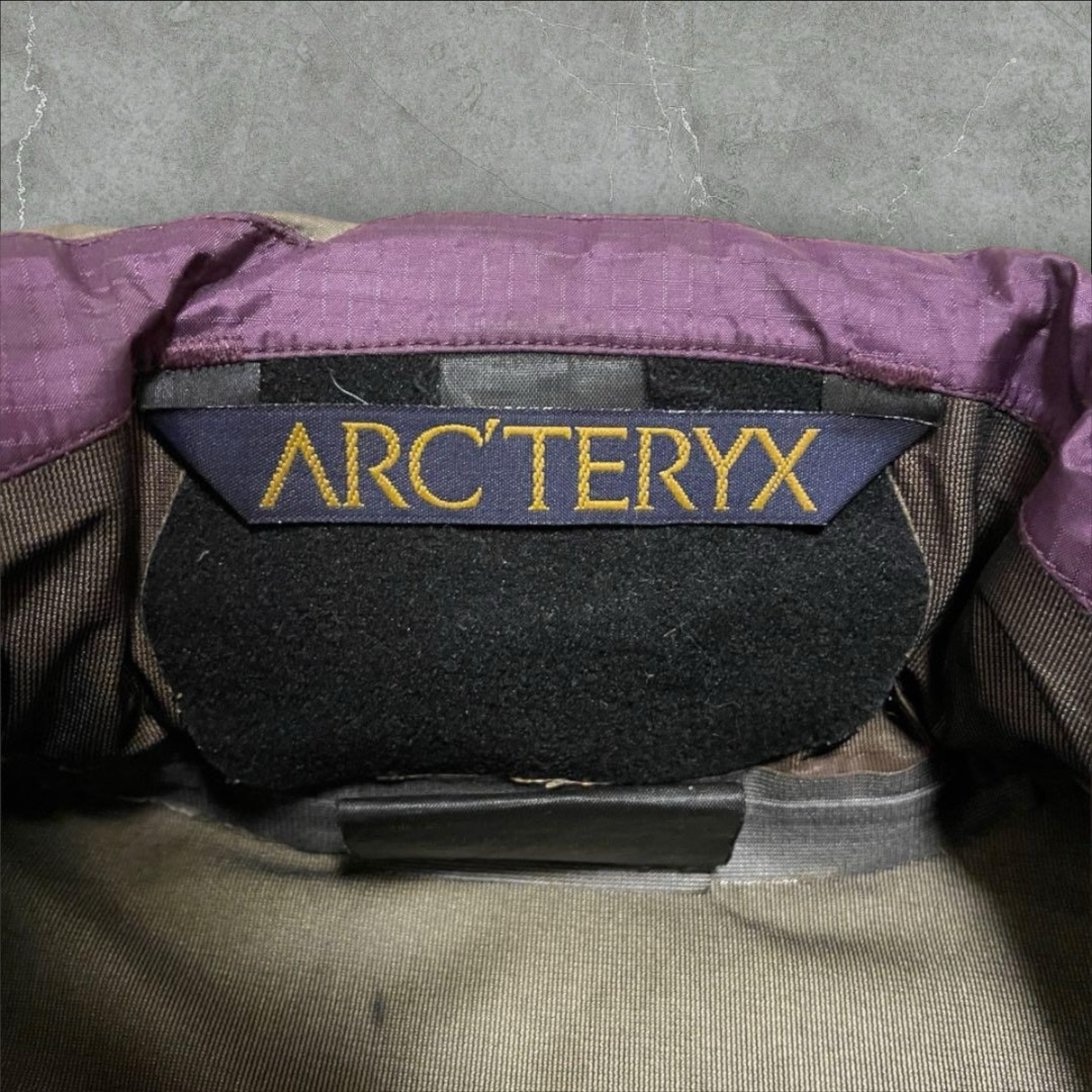 ARC'TERYX(アークテリクス)のArc’teryx 90's theta lt jacket 金刺繍 メンズのジャケット/アウター(マウンテンパーカー)の商品写真