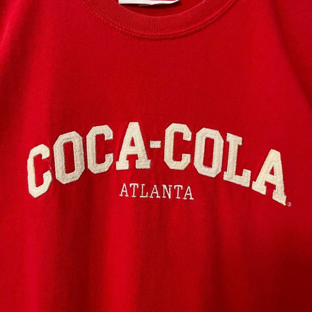 コカ・コーラ(コカコーラ)のアメリカ古着　COCA COLAコカコーラ　刺繍ロゴTシャツ　M赤　ユニセックス メンズのトップス(Tシャツ/カットソー(半袖/袖なし))の商品写真