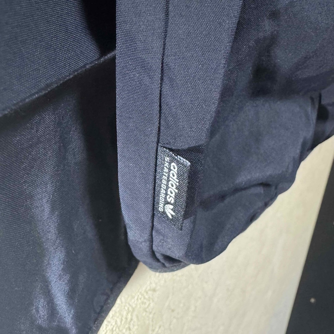Originals（adidas）(オリジナルス)のadidas originals  ウィンドブレーカー ロゴ ブラック ナイロン メンズのジャケット/アウター(ナイロンジャケット)の商品写真
