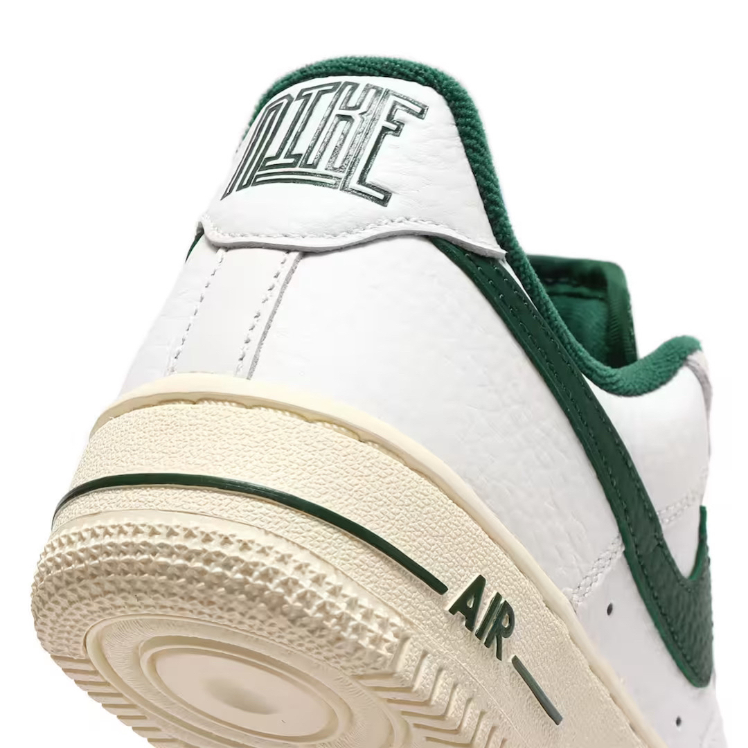 新品26.5cm】NIKE エアフォース1ホワイト/グリーン/ココナッツ 新品26.5cm】NIKE エアフォース1ホワイト/グリーン/ココナッツ