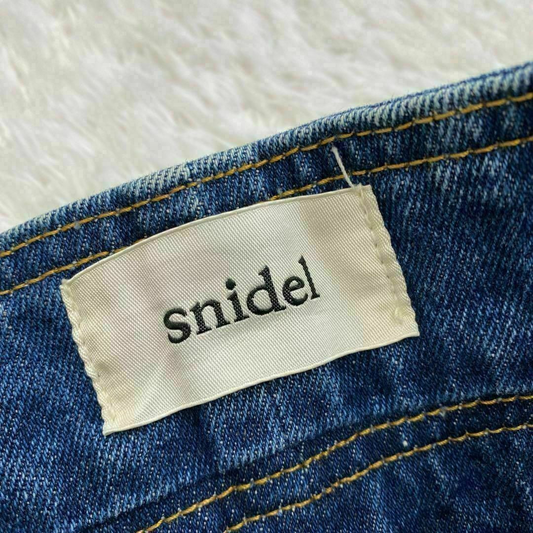 SNIDEL(スナイデル)のsnidel スナイデル ☆ ハイウエストタックタイトスカート デニムスカート レディースのスカート(ひざ丈スカート)の商品写真