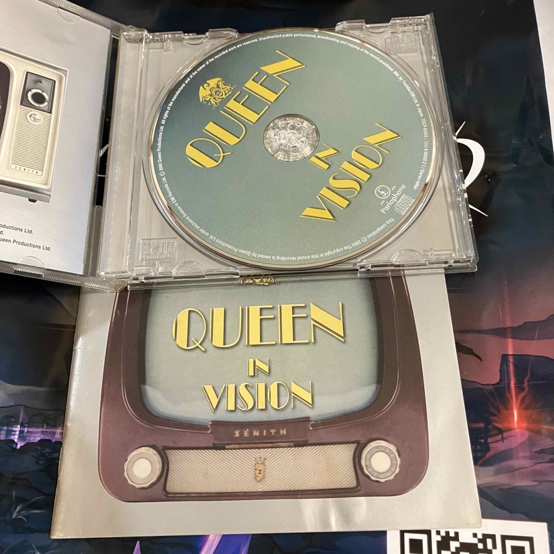 QUEEN IN VISION クイーン アルバム 歌詞カード付き エンタメ/ホビーのCD(ポップス/ロック(洋楽))の商品写真