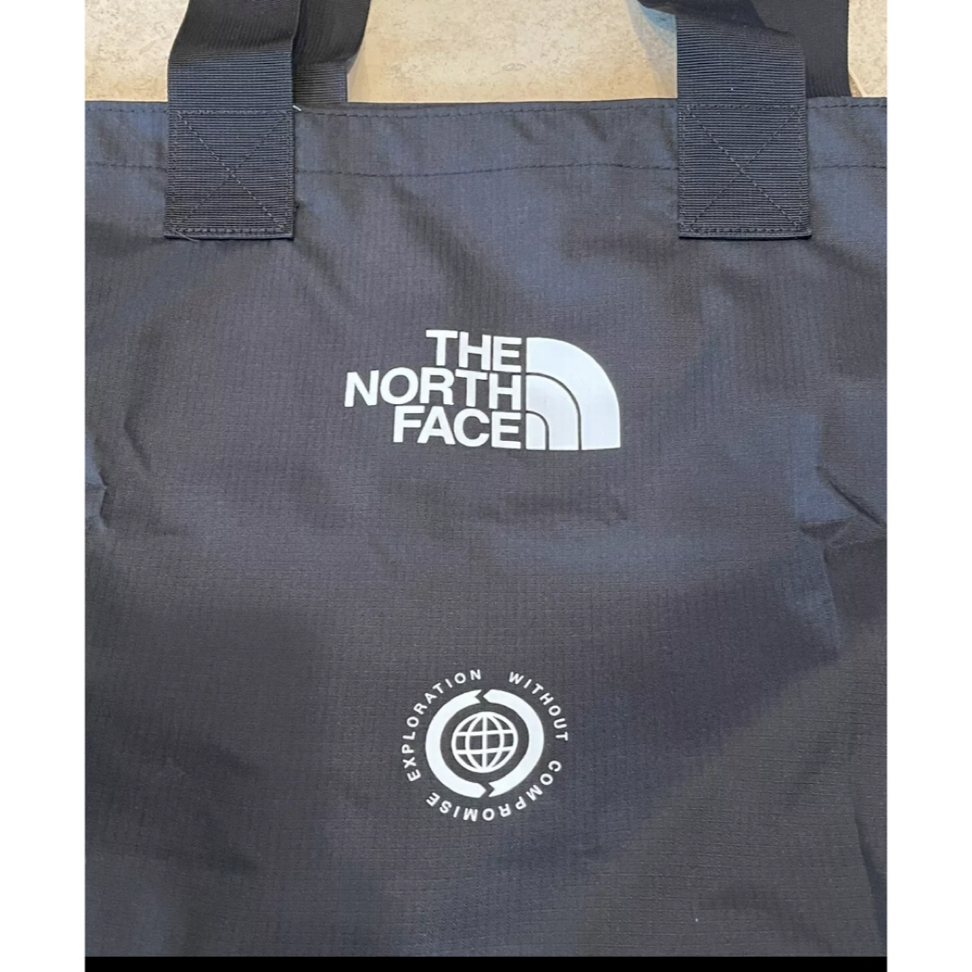 THE NORTH FACE(ザノースフェイス)のUSAハワイ限定　ノースフェイス　トートバッグ　エコバッグM  メンズのバッグ(トートバッグ)の商品写真