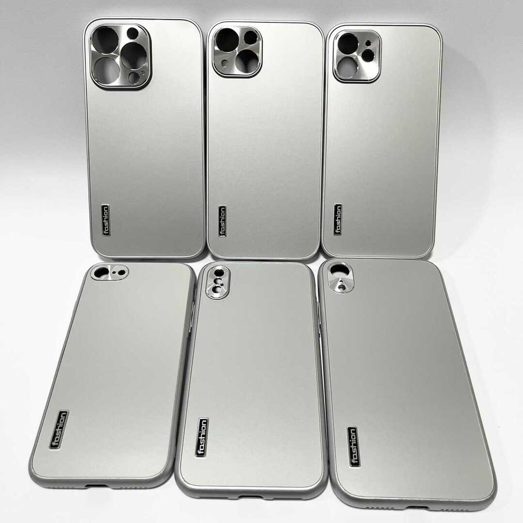 シルバー　iPhone 14 ケース 銀　韓国　ハード カバー シンプル 無地 スマホ/家電/カメラのスマホアクセサリー(iPhoneケース)の商品写真