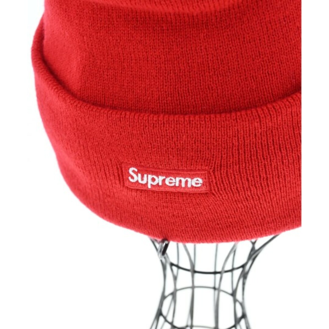 Supreme(シュプリーム)のSupreme シュプリーム ニットキャップ・ビーニー - 赤 【古着】【中古】 メンズの帽子(ニット帽/ビーニー)の商品写真
