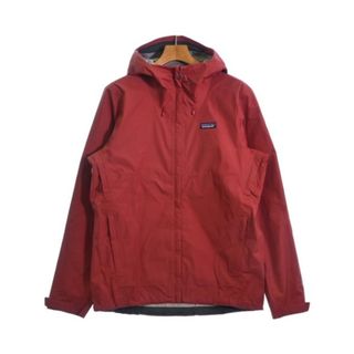 パタゴニア(patagonia)のpatagonia パタゴニア マウンテンパーカー M 赤 【古着】【中古】(マウンテンパーカー)