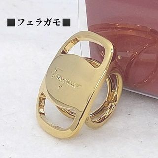 サルヴァトーレフェラガモ(Salvatore Ferragamo)の箱付き　フェラガモ　Ferragamo　スカーフリング(バンダナ/スカーフ)