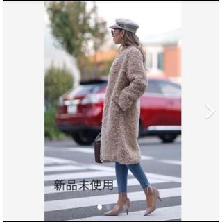 room306Contemporary Curl Long Fur Coat