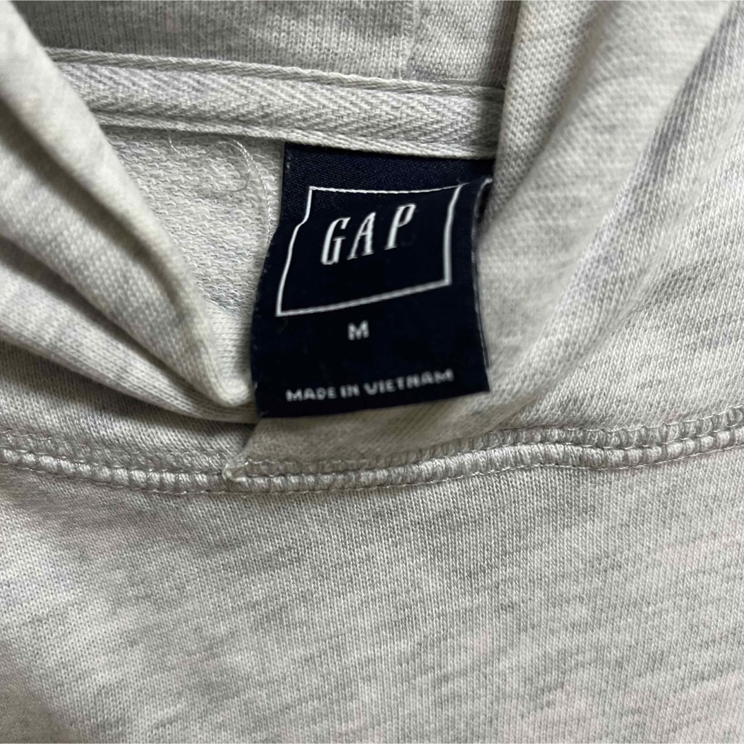 GAP(ギャップ)のGAP  パーカー　グレー メンズのトップス(パーカー)の商品写真