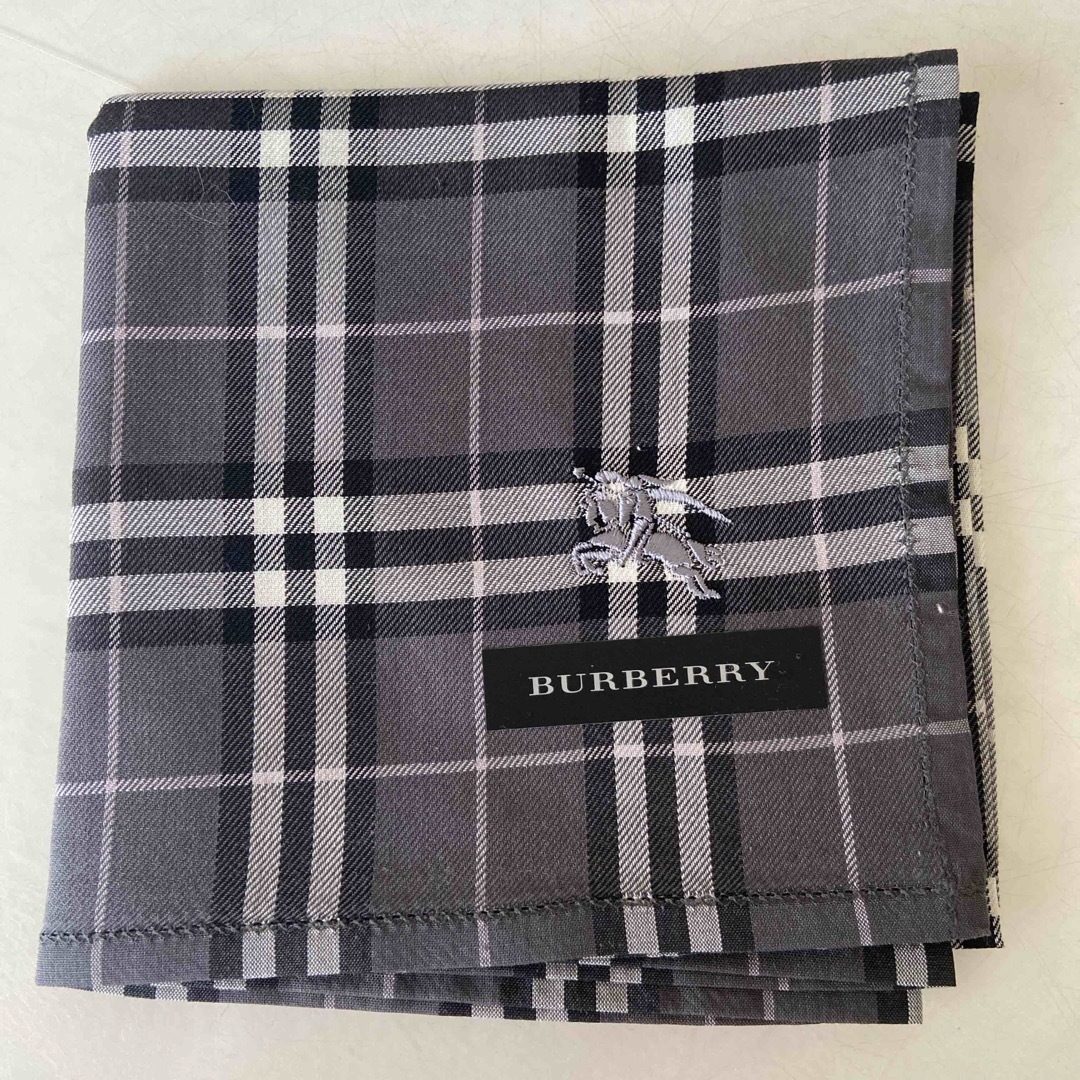 BURBERRY(バーバリー)の紳士用ハンカチ レディースのファッション小物(ハンカチ)の商品写真