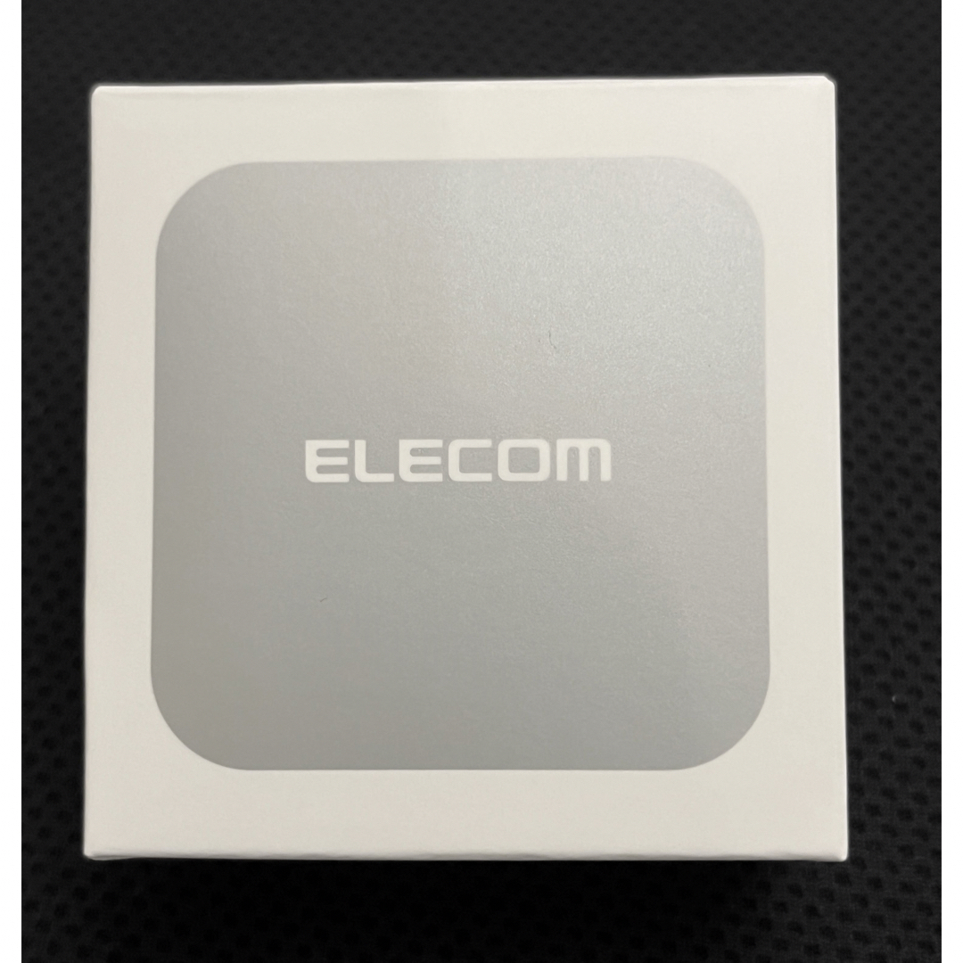 ELECOM(エレコム)のELECOM製 EC-AC22WH 超高速充電器 スマホ/家電/カメラのスマートフォン/携帯電話(バッテリー/充電器)の商品写真