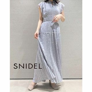 スナイデル(SNIDEL)のSNIDEL プリーツロングワンピース スナイデル(ロングワンピース/マキシワンピース)