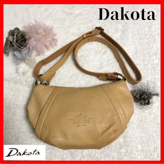 ダコタ(Dakota)の【Dakota】ダコタ　ショルダーバッグ レザー　シボ革　三日月　キャラメル(ショルダーバッグ)