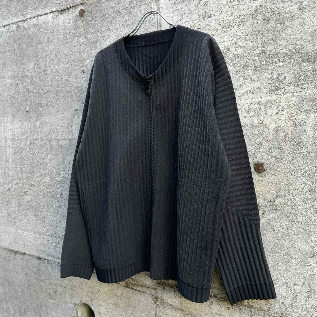 ISSEY MIYAKE(イッセイミヤケ)のhomme plisseオムプリッセ イッセイミヤケ 綿混 カーディガン 黒 メンズのトップス(カーディガン)の商品写真