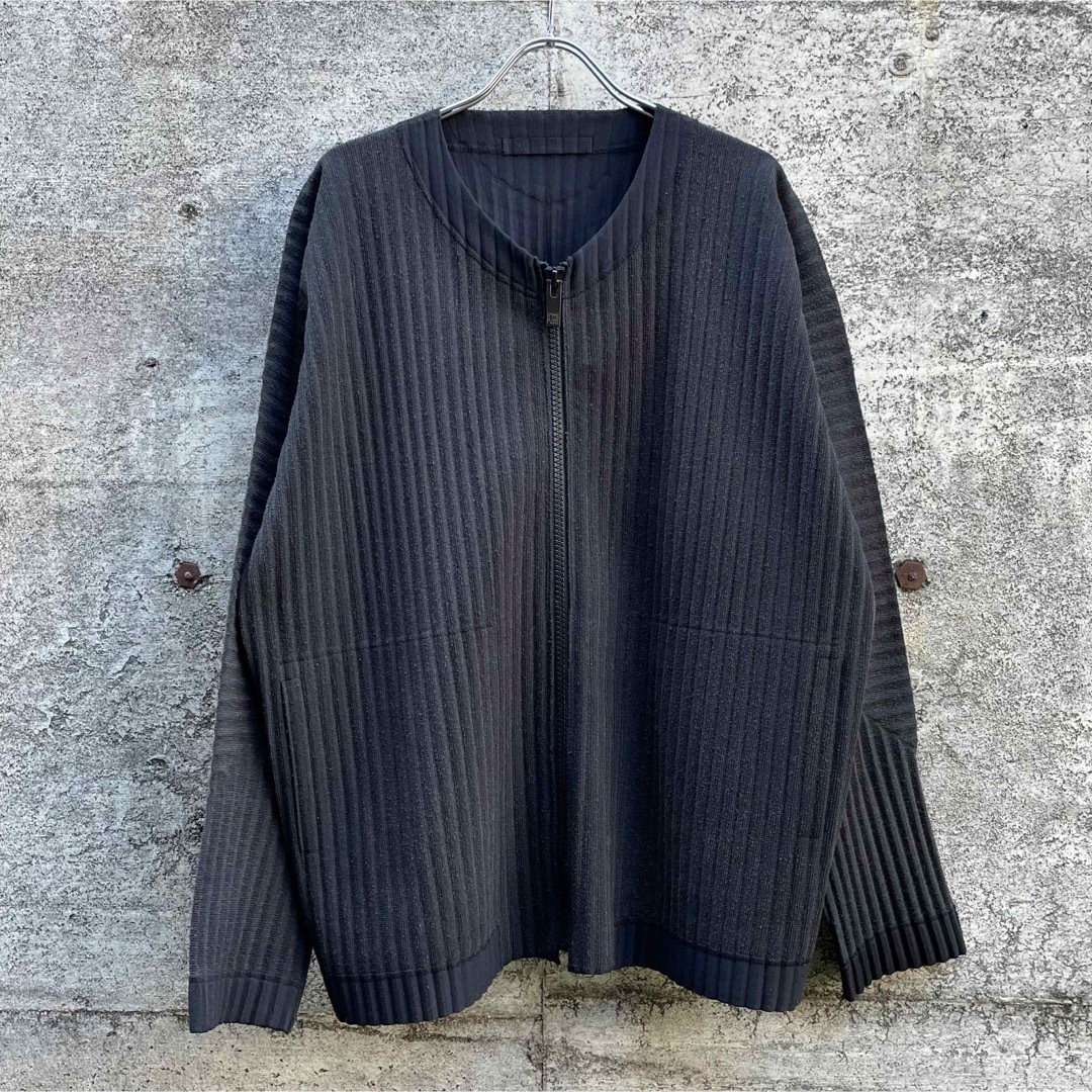 ISSEY MIYAKE(イッセイミヤケ)のhomme plisseオムプリッセ イッセイミヤケ 綿混 カーディガン 黒 メンズのトップス(カーディガン)の商品写真