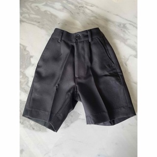 ニシマツヤ(西松屋)の黒のフォーマル半ズボン　100cm(ドレス/フォーマル)