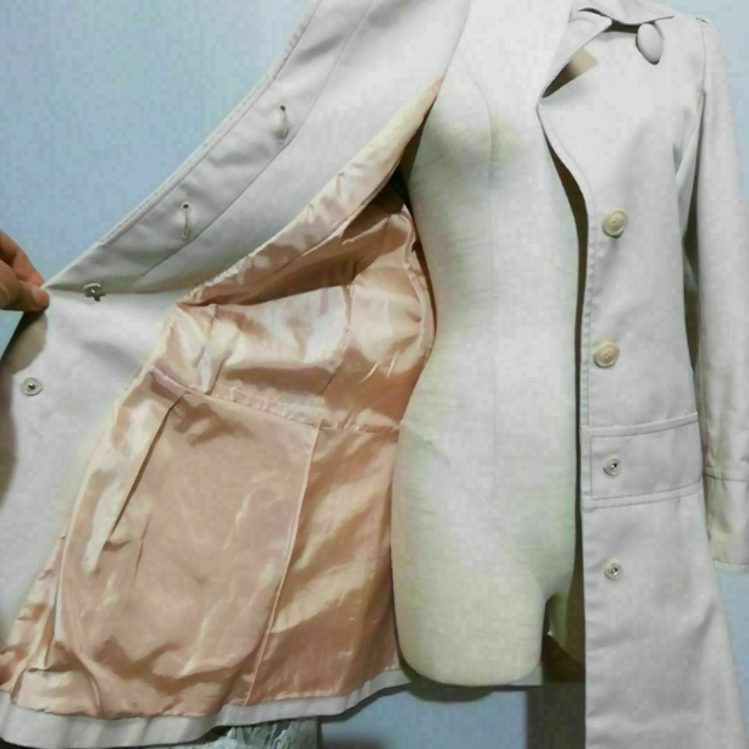 ef-de(エフデ)のエフデ　極上美品　薄いベージュ色系　トレンチコート　Ｓサイズ レディースのジャケット/アウター(トレンチコート)の商品写真