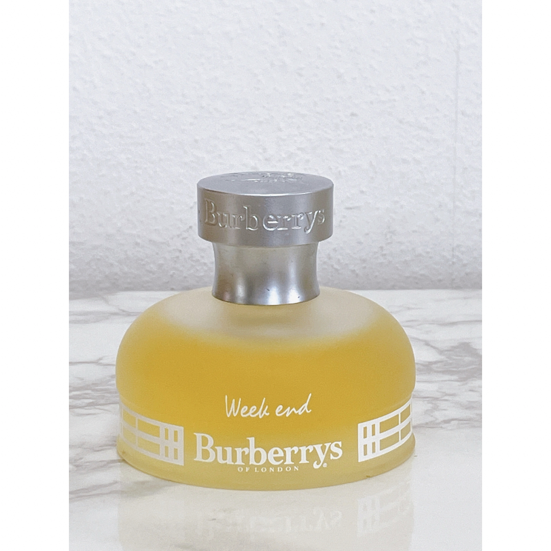 BURBERRY(バーバリー)の美品　バーバリー　Burberry ウィークエンド　フォーウーメン　50ml コスメ/美容の香水(香水(女性用))の商品写真