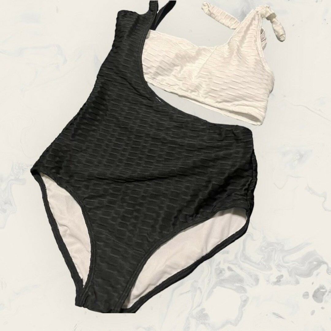 XＬ　水着　バイカラー　ハイウエスト　トレンド　白黒　モノクロ　シンプル　韓国 レディースの水着/浴衣(水着)の商品写真