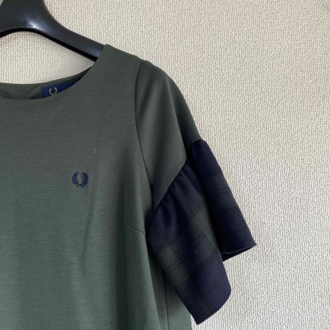 FRED PERRY(フレッドペリー)のフレッドペリー ロングワンピース 8 グリーン×ネイビー 未使用に近い DMW レディースのワンピース(ロングワンピース/マキシワンピース)の商品写真