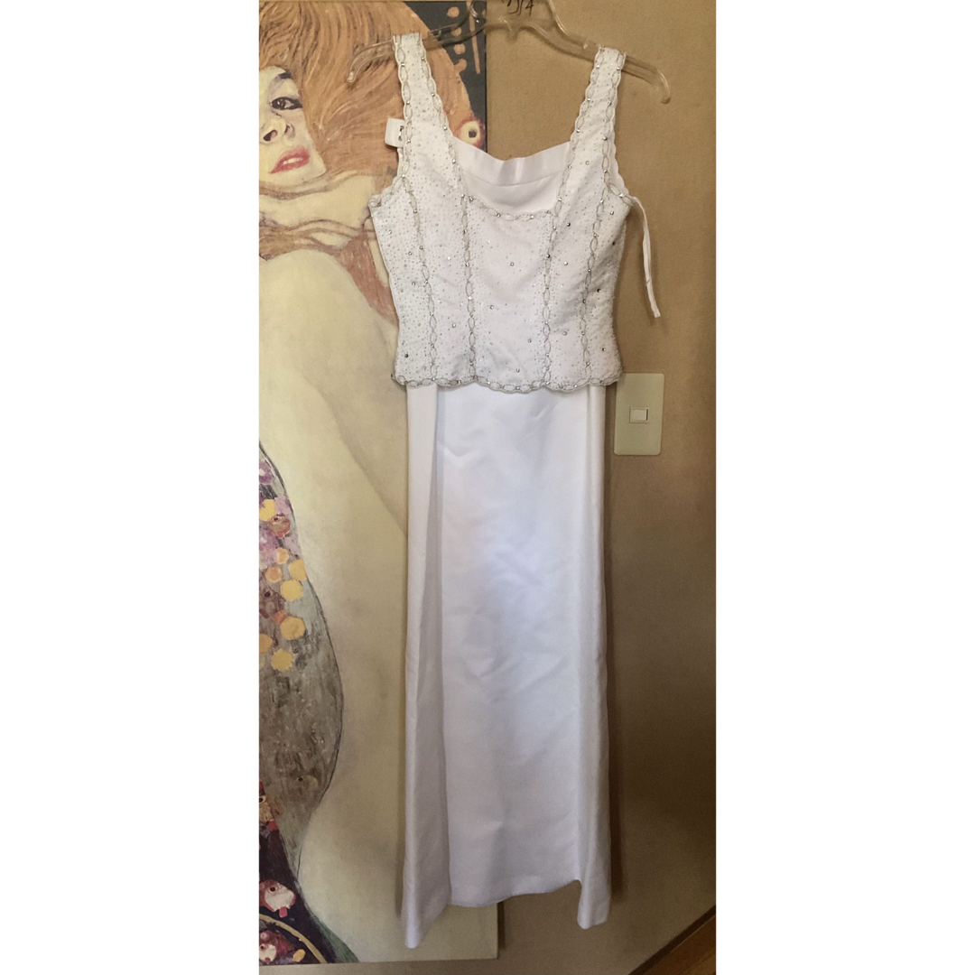 TADASHI SHOJI(タダシショウジ)の新品 USA WHITE BEADS TOP & WHITE SKIRT S レディースのフォーマル/ドレス(ロングドレス)の商品写真