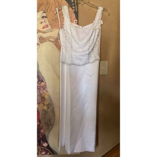 タダシショウジ(TADASHI SHOJI)の新品 USA WHITE BEADS TOP & WHITE SKIRT S(ロングドレス)