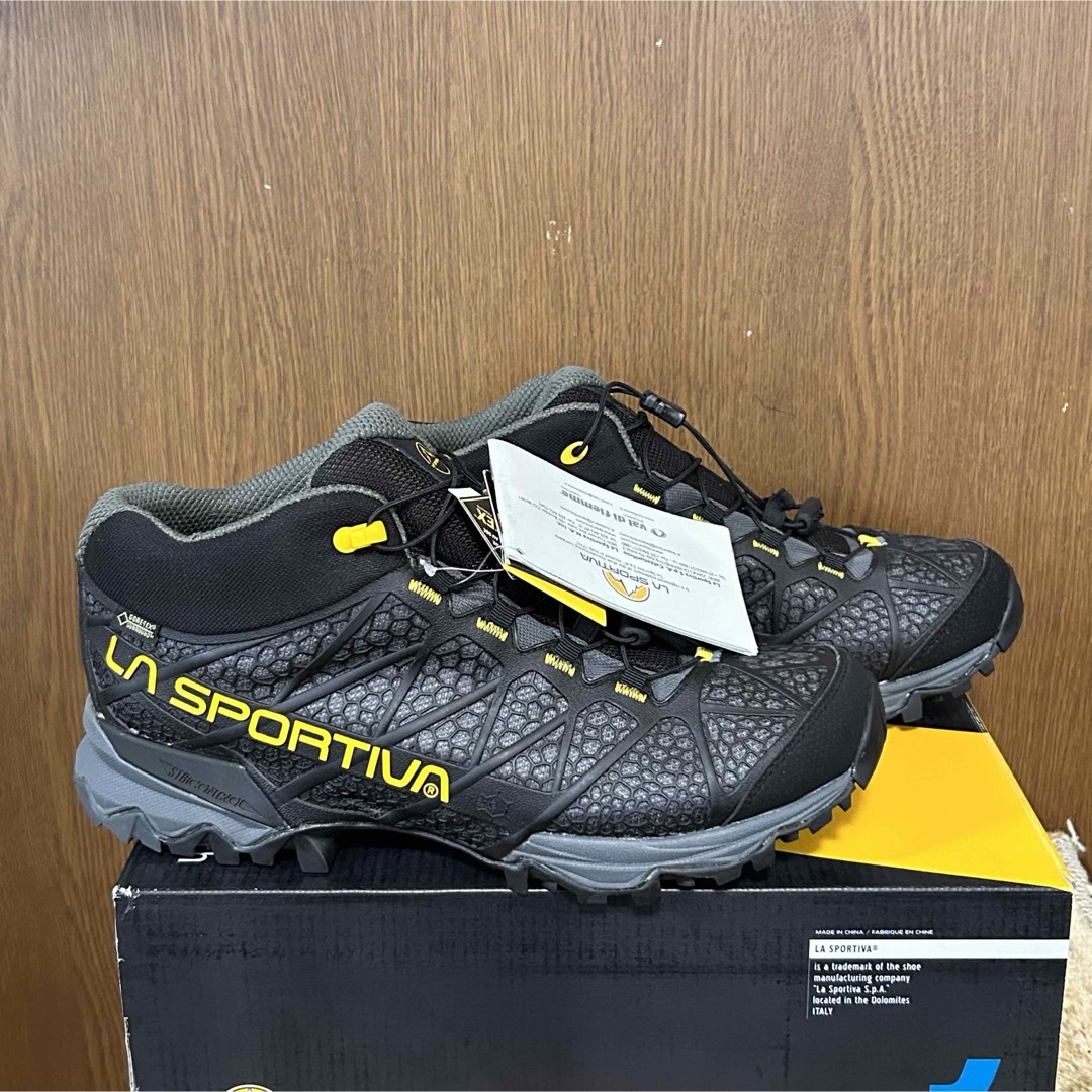 LA SPORTIVA(スポルティバ)のLA SPORTIVA シンセンスGTX サラウンド　44 新品 スポーツ/アウトドアのアウトドア(登山用品)の商品写真