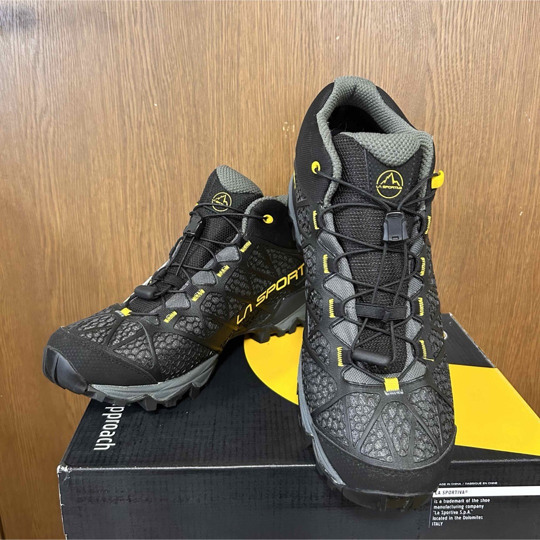 LA SPORTIVA(スポルティバ)のLA SPORTIVA シンセンスGTX サラウンド　44 新品 スポーツ/アウトドアのアウトドア(登山用品)の商品写真