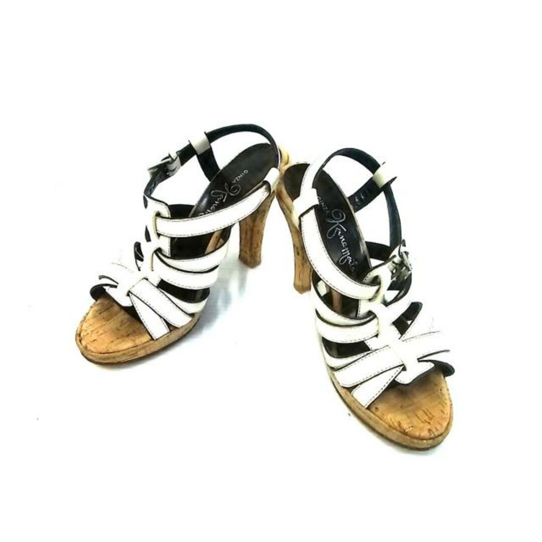GINZA Kanematsu(ギンザカネマツ)のギンザカネマツ サンダル 21　1/2　D 白 レディースの靴/シューズ(サンダル)の商品写真