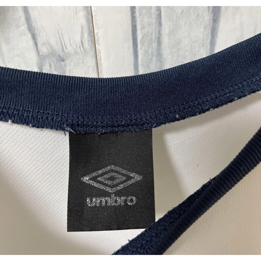 UMBRO(アンブロ)のアンブロ リンガーネックTシャツ ゲームシャツ ホワイト M 半袖 デカロゴ メンズのトップス(Tシャツ/カットソー(半袖/袖なし))の商品写真