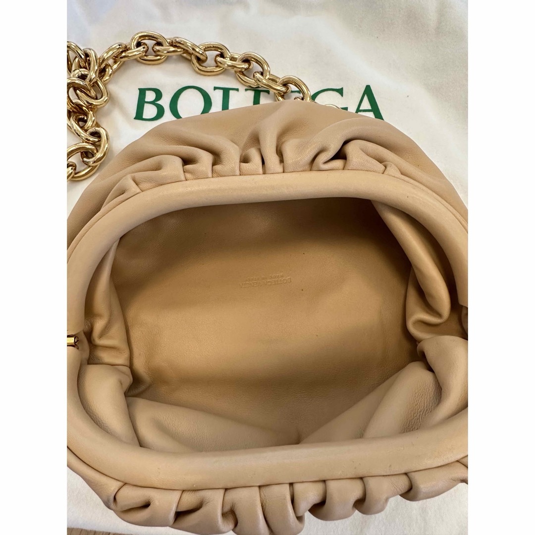 Bottega Veneta(ボッテガヴェネタ)のボッテガヴェネタ　BOTTEGA ミニザポーチ　チェーン レディースのバッグ(ショルダーバッグ)の商品写真