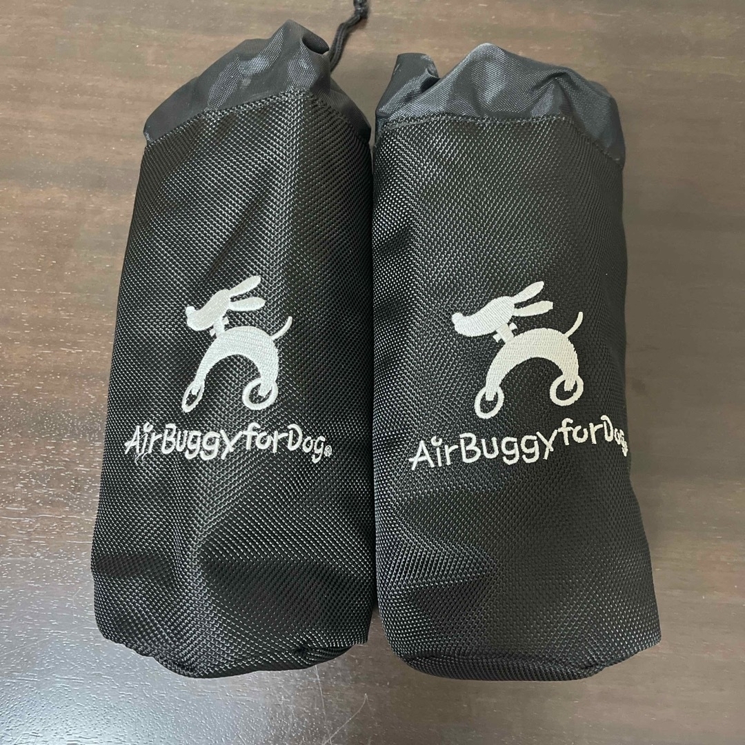 AIRBUGGY(エアバギー)のエアバギー　マルチホルダー　ドリンクホルダー　2個セット　ブラック　保温機能付き その他のペット用品(犬)の商品写真