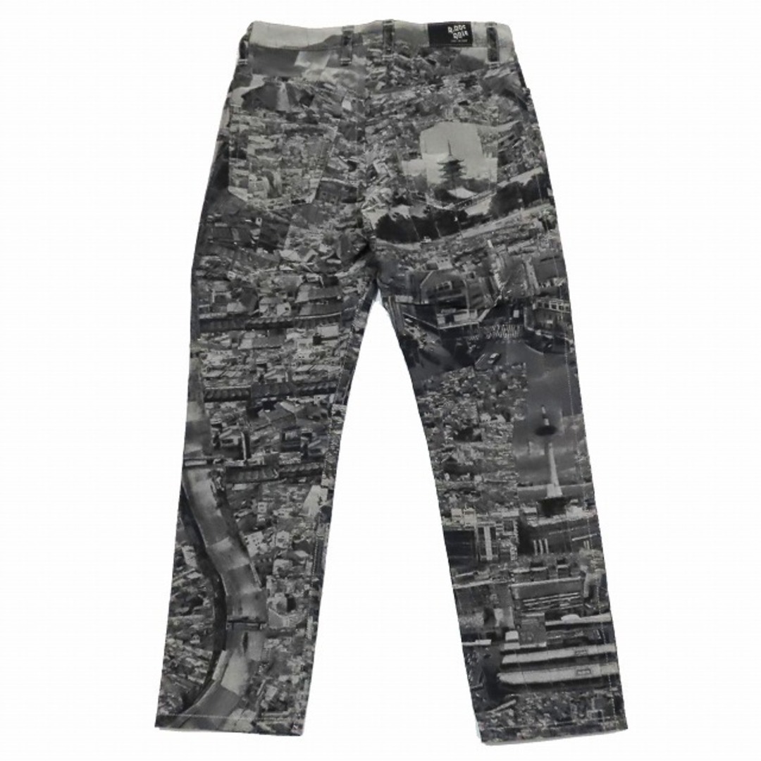 ISSEY MIYAKE(イッセイミヤケ)のISSEY MIYAKE Diorama Map pants スラックス メンズのパンツ(スラックス)の商品写真