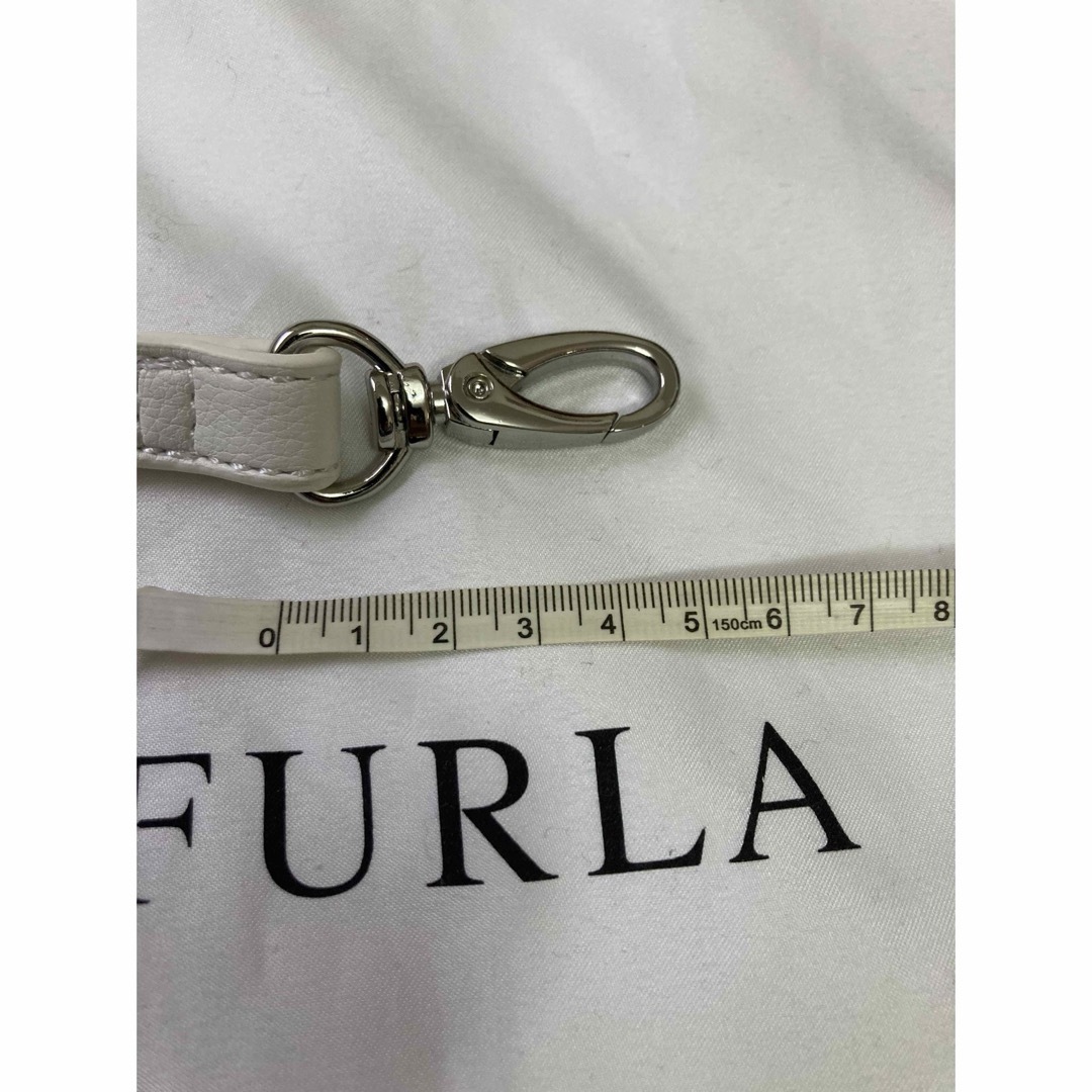 Furla(フルラ)のFURLA ショルダーストラップ　ホワイトxシルバー レディースのバッグ(その他)の商品写真