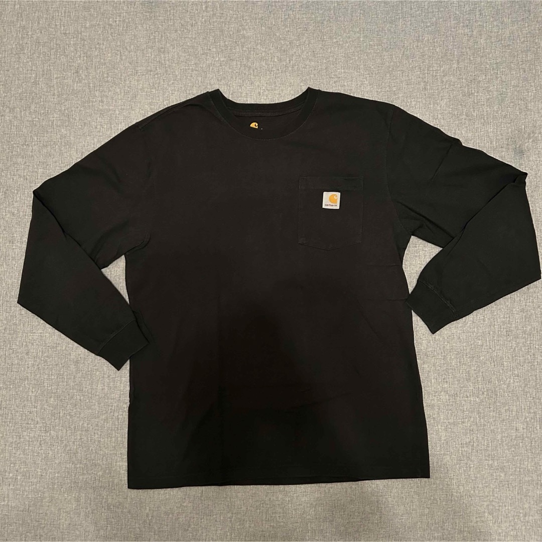 carhartt(カーハート)のcarhartt カーハート　ロンT ブラック　Mサイズ メンズのトップス(Tシャツ/カットソー(七分/長袖))の商品写真