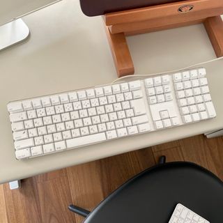 アップル(Apple)のApple純正　キーボード　ホワイト(PC周辺機器)