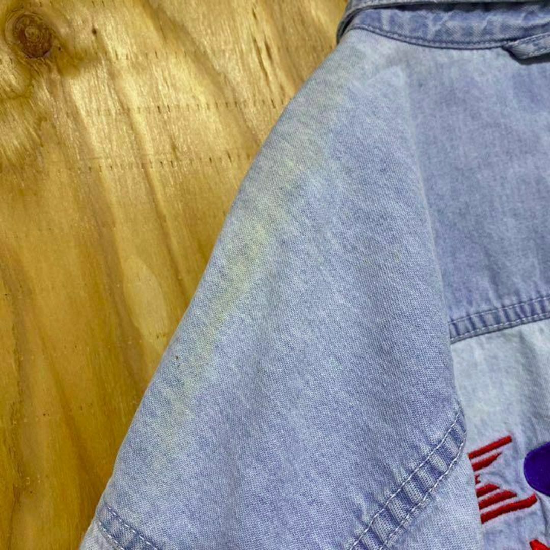 デニム ワークシャツ USA古着 90s 半袖 企業 ロゴ 刺繍 アイスブルー メンズのトップス(シャツ)の商品写真