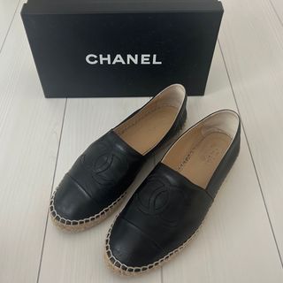 シャネル(CHANEL)のシャネル　ブラックレザー　エスパドリーユ(スリッポン/モカシン)