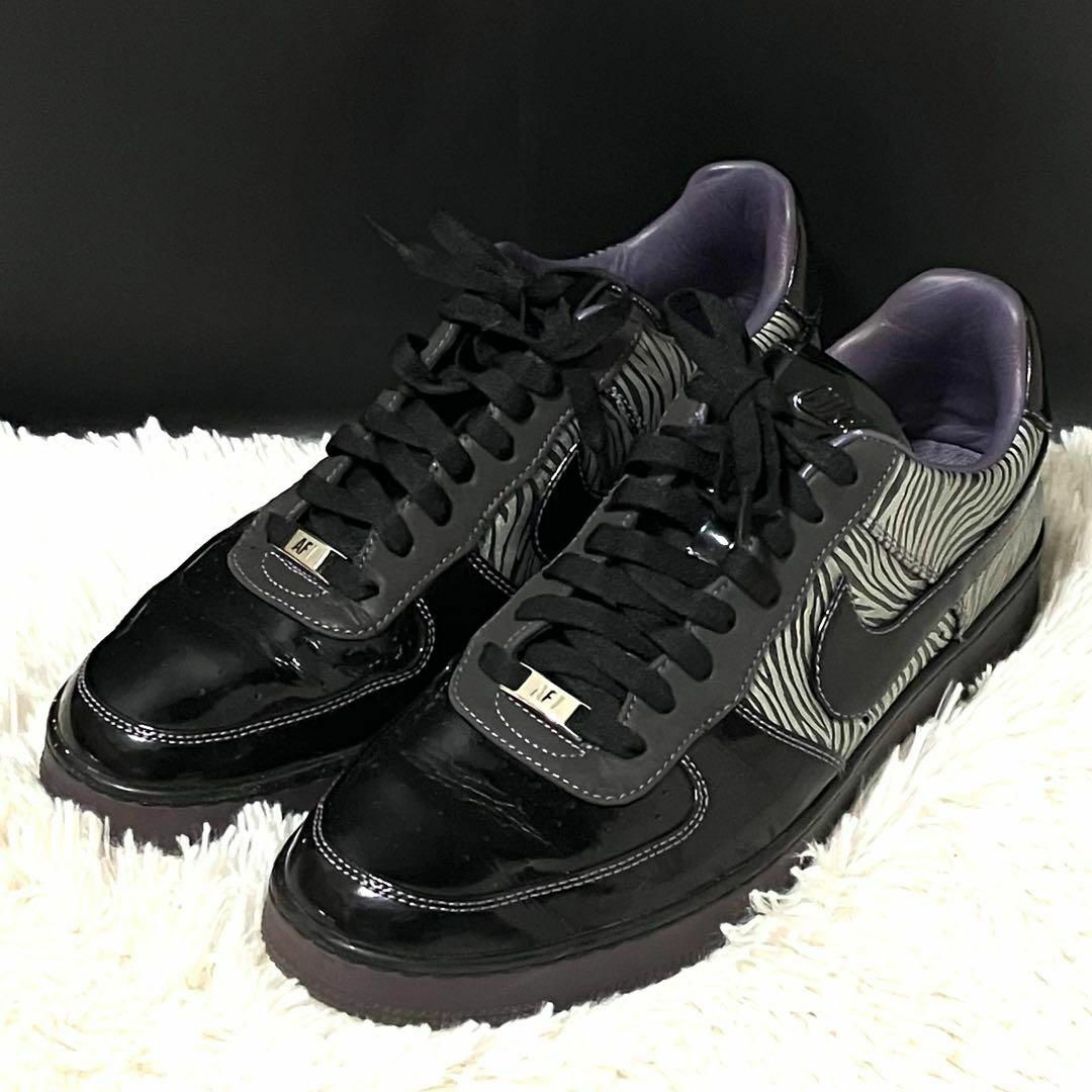 NIKE(ナイキ)のナイキ　スニーカー　ブラック　パープル　28 Air Force1 NRG メンズの靴/シューズ(スニーカー)の商品写真