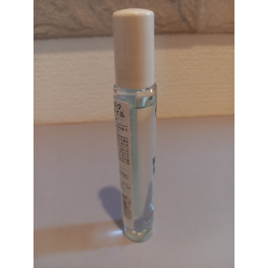 THE BODY SHOP(ザボディショップ)のボディショップ　ホワイトムスク　パフュームオイル　ロールオン　8.5ml コスメ/美容の香水(ユニセックス)の商品写真