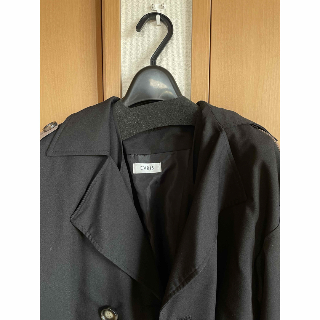 EVRIS(エヴリス)のEVRIS/ 3way 黒トレンチコート(ベルト付) レディースのジャケット/アウター(トレンチコート)の商品写真
