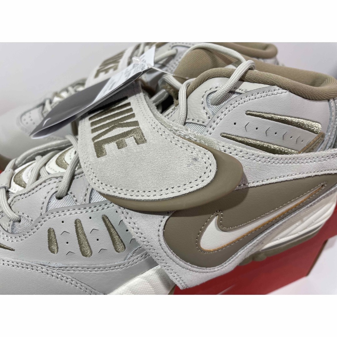 NIKE(ナイキ)の【新品】W27.5㎝　ナイキ ウィメンズ エア アジャスト フォース　カーキ メンズの靴/シューズ(スニーカー)の商品写真