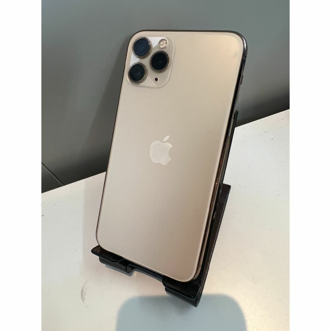 Apple(アップル)の美品 SIMフリー iphone 11 pro 256GB スマホ/家電/カメラのスマートフォン/携帯電話(スマートフォン本体)の商品写真